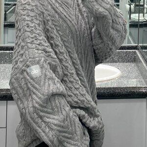 oversized cable knit crew sweater